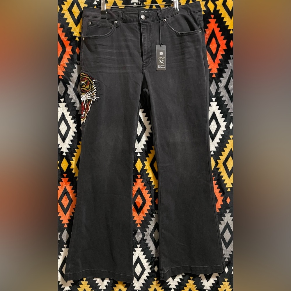 Ed Hardy Tiger Design Women's 32 Slim Flare Denim Jeans Black Distressed